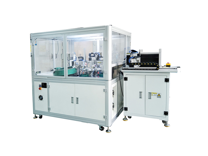 散熱器自動點膠、鎖付、組裝一體機